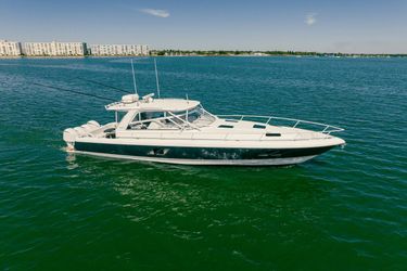 47' Intrepid 2009 Yacht For Sale